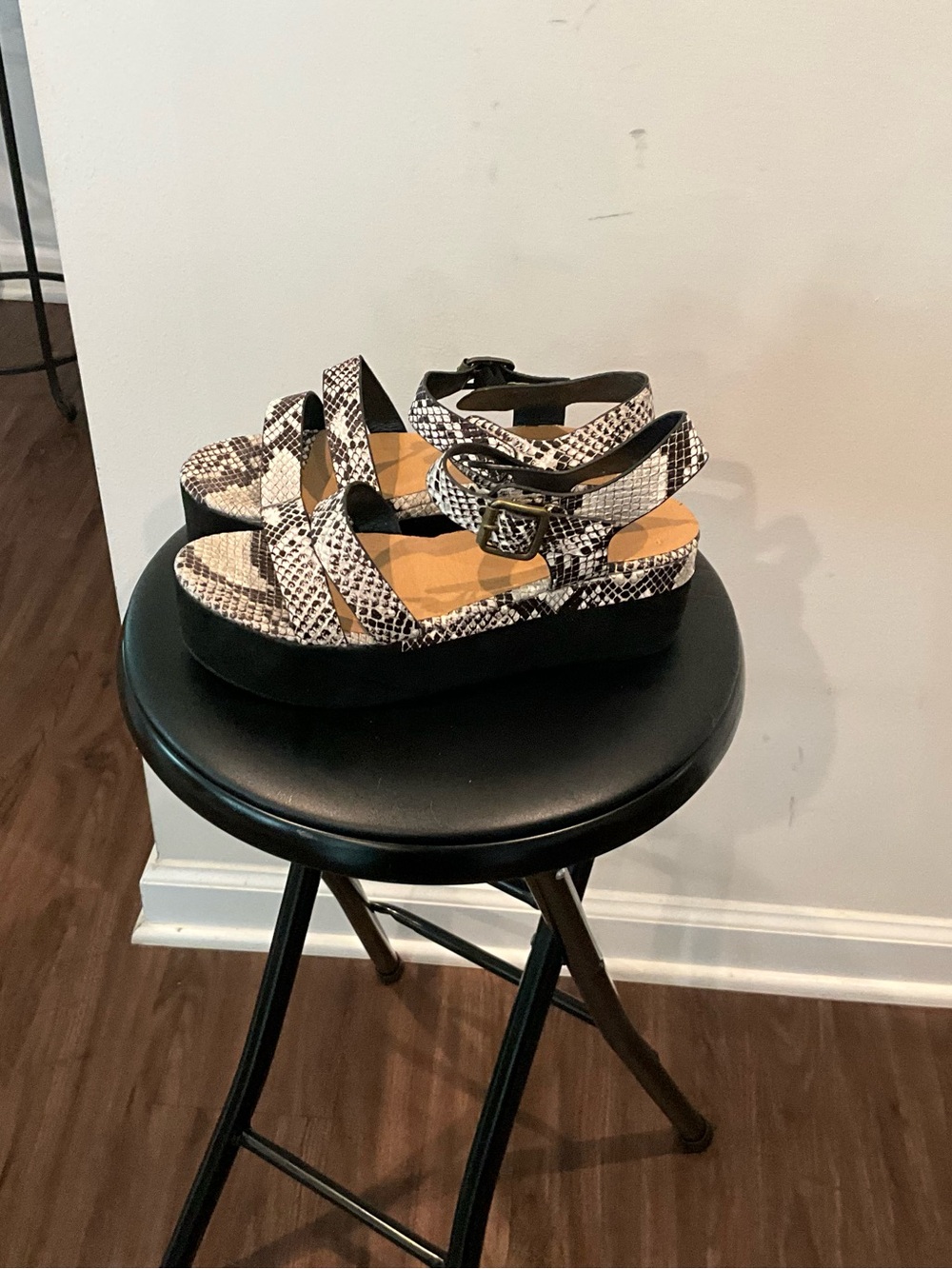 Rouge! Snake-Print Platform Sandals in Black and White